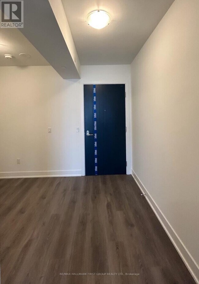 Photo du bâtiment - 2545 Simcoe St N