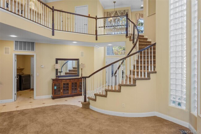 Building Photo - 169 Hamlet Dr