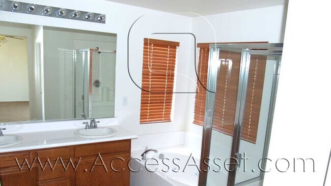 Foto del edificio - Lovely 3 Bed/2 Bath Home in Desirable Cany...