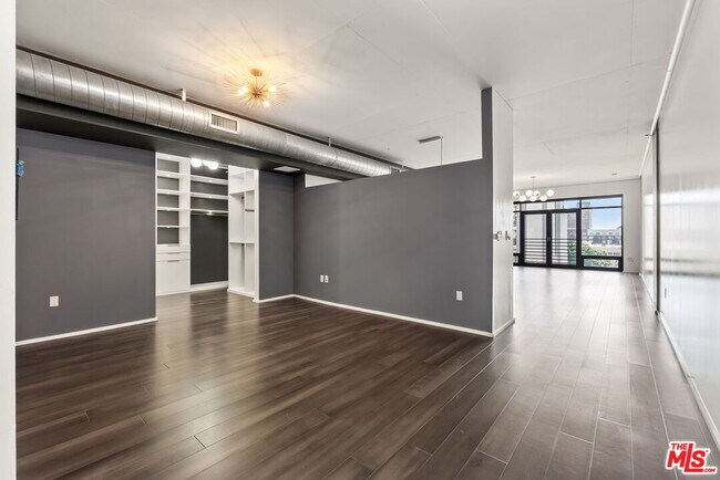 Building Photo - 1111 S Grand Ave