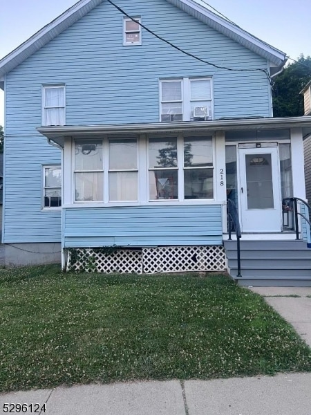 Primary Photo - 218 N Fullerton Ave