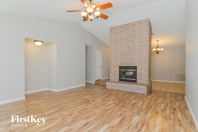 Building Photo - 801 Anchor Dr