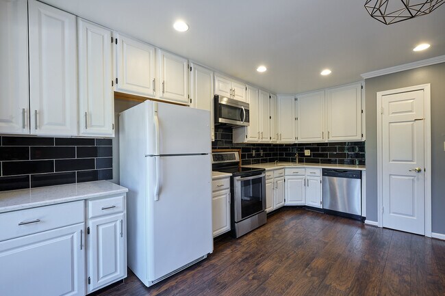 Foto del edificio - 58 Silver Moon Dr