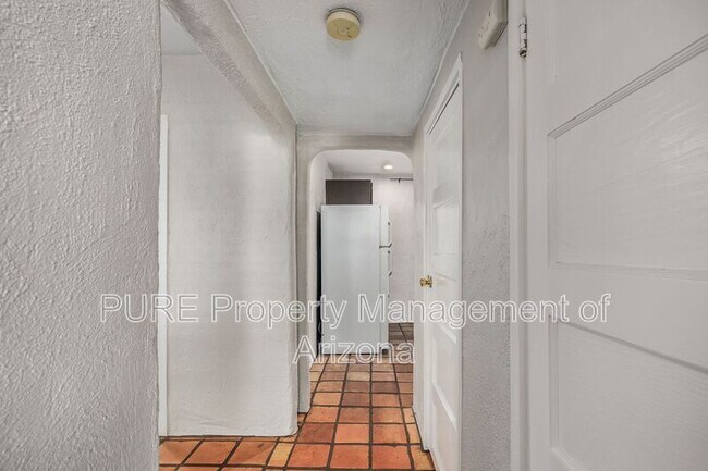 Foto del edificio - 920 S Farmer Ave