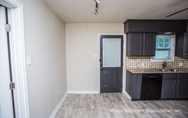 Foto del edificio - 4416 43rd St