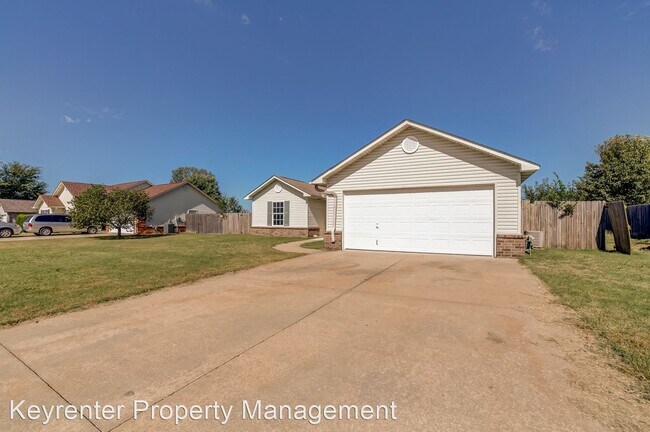 Foto del edificio - 3 br, 2 bath House - 207 Wofford Ferry Rd