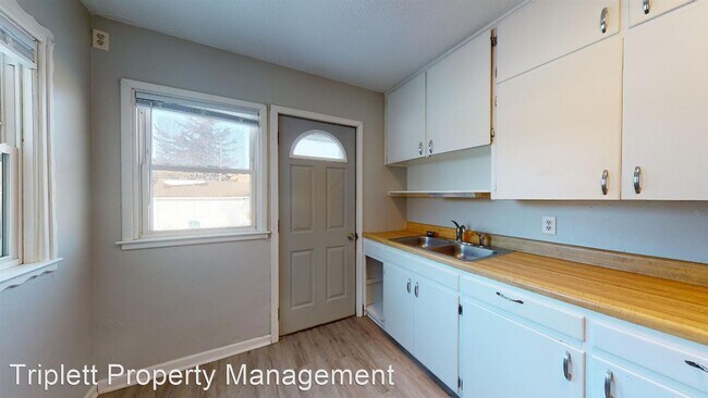 Building Photo - 1 br, 1 bath House - 2636 Capitol Avenue