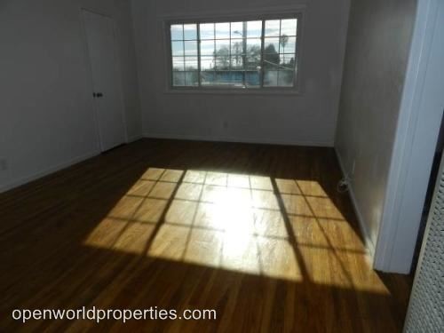 Building Photo - 4300 Market St