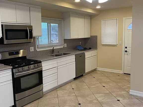 Building Photo - 17772 Quintana Ln