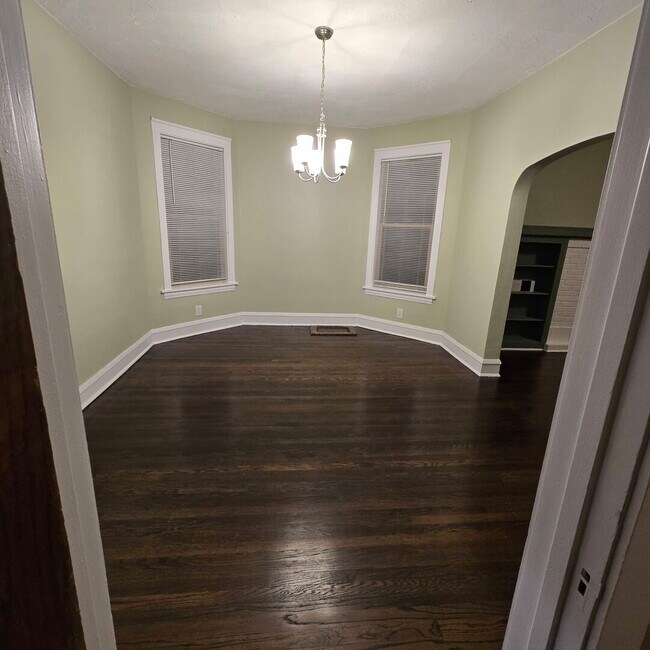 Foto del edificio - 3817 N Hamlin Ave