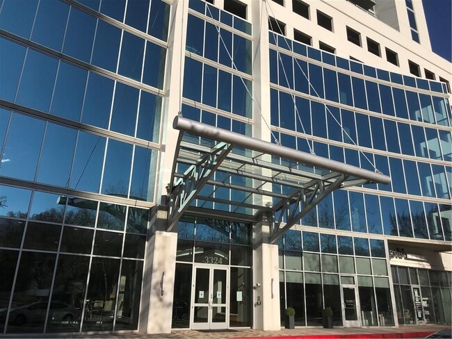 Building Photo - 3324 Peachtree Rd NE