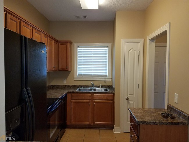 Building Photo - 111 Barfield Way