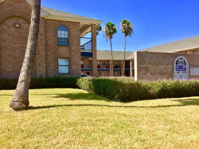 Building Photo - Las Violetas Town Home Apartments
