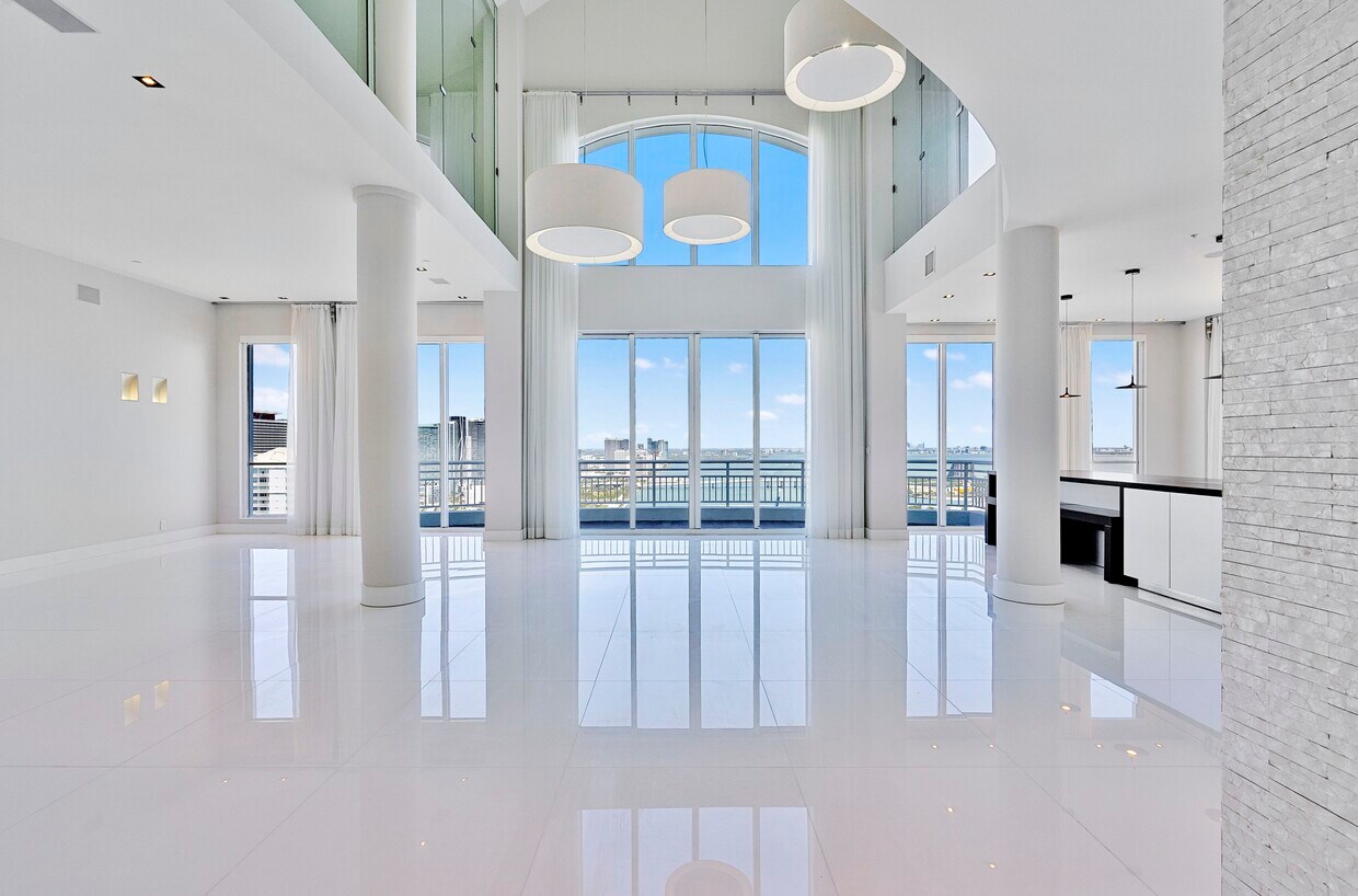 848 Brickell Key Dr Unit 4604, Miami, FL 33131 Condo for Rent in