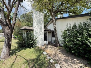 Building Photo - 12301 Deer Falls Dr