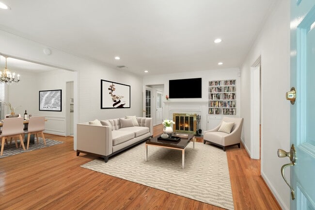 Building Photo - 11861 Laurelwood Dr