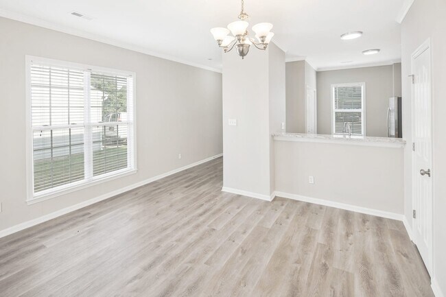 Foto del edificio - 3829 Thomas Ridge Dr