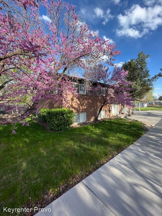 Primary Photo - 3 br, 1 bath House - 861 w 600 s Unit A