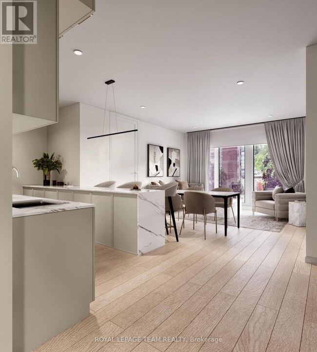 Building Photo - 398 Roosevelt Ave