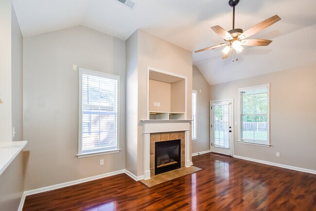 Foto del edificio - 4894 Shadow Cove