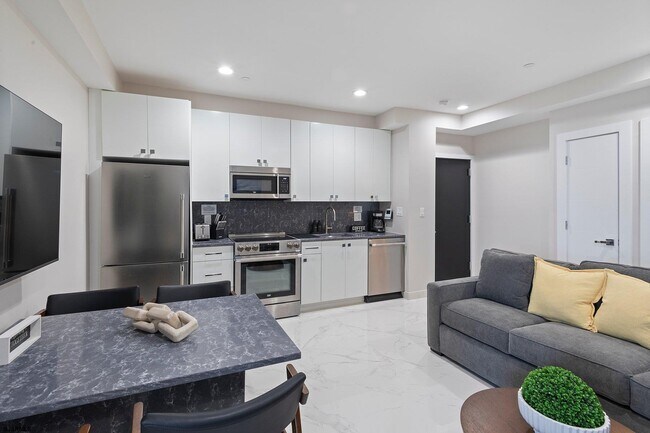 Foto del edificio - 5311 Atlantic Ave