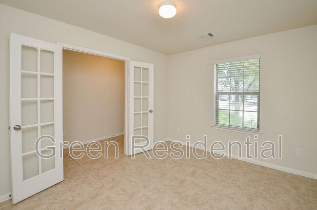 Building Photo - 20111 Brookwood Holw