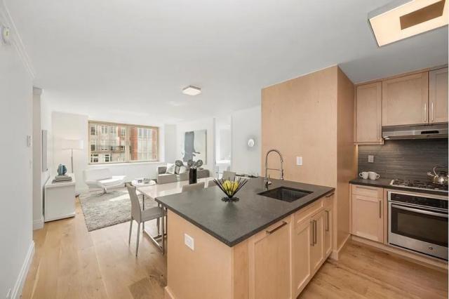 Foto principal - 3 bedroom in NEW YORK NY 10028