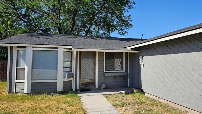 Foto del edificio - Lovely Single-Story 3-Bed, 2 Bath House in Nampa!