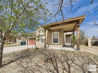 Building Photo - 4627 Solecito Loop