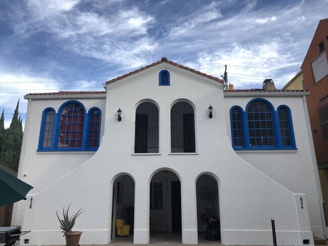 Foto del edificio - 830 Rose Ave