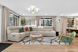 Building Photo - 162 Brower Ave