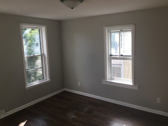 Foto principal - 614 Forest St