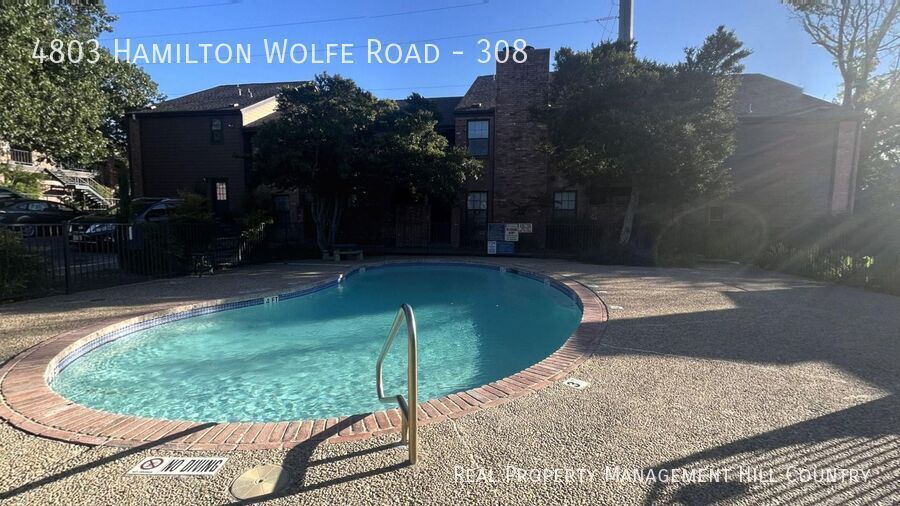 Foto principal - 4803 Hamilton Wolfe Rd