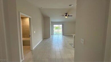 Building Photo - 509 SE 4th Terrace