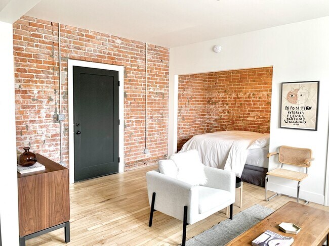 Foto del edificio - The Charlotte Apts