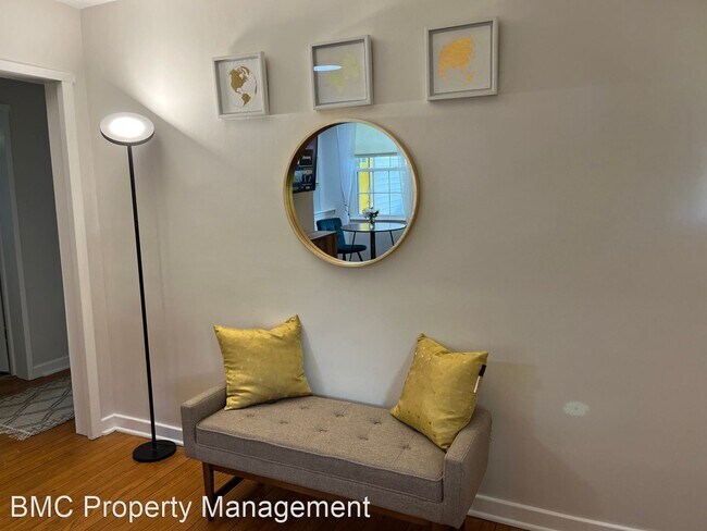 Foto del edificio - 3 br, 2 bath House - 210 Robertson Ave