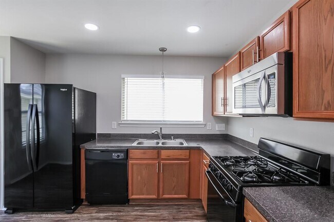 Foto del edificio - 1523 Nichole Woods Dr