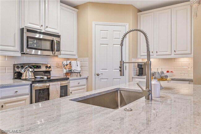 Building Photo - 23590 Alamanda Dr