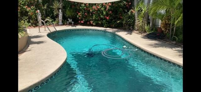 Building Photo - 3096 Cadiz Rd