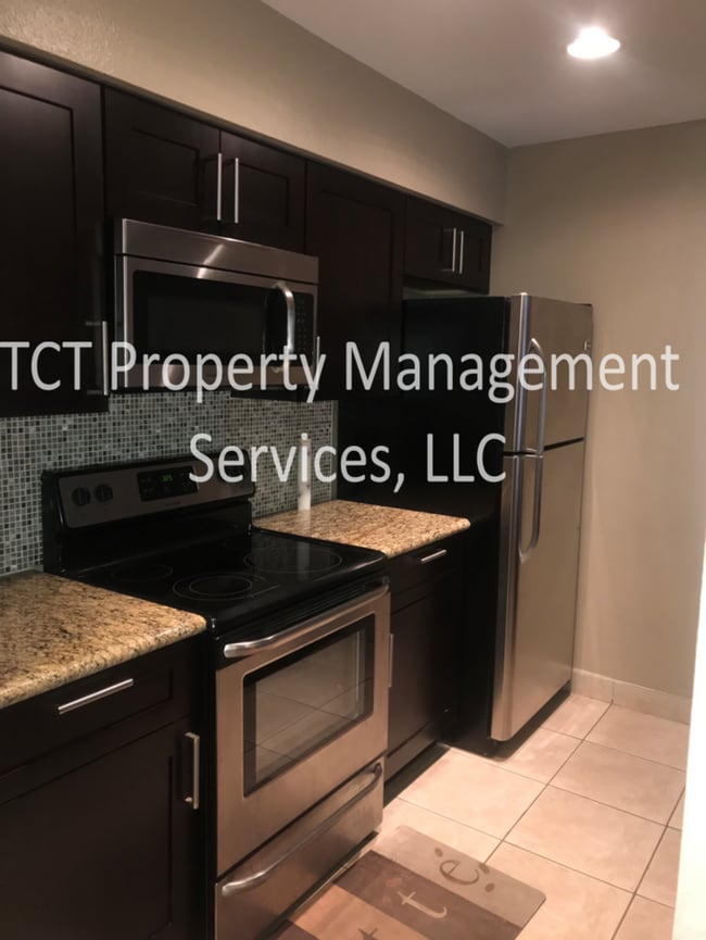 Photo - Dual Master Unit in Heart of Scottsdale -***Includes all utilities*** Apartment