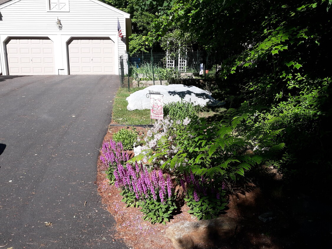 Photo - 2 Deborah Rd (Billerica, MA)