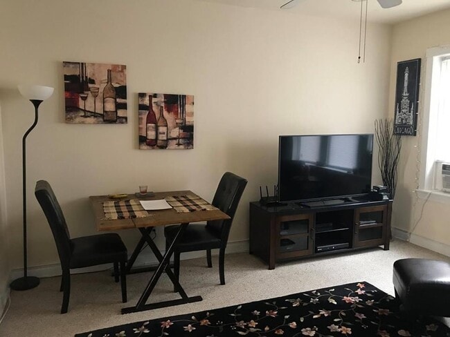 Living Room View 1 - 1323 W Addison St