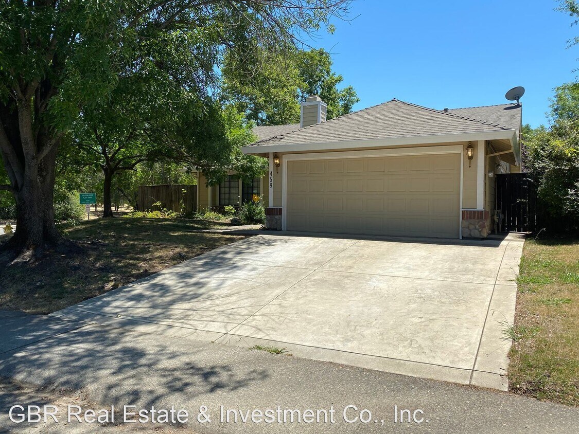 Primary Photo - 3 br, 2 bath House - 459 N. Lexington Drive