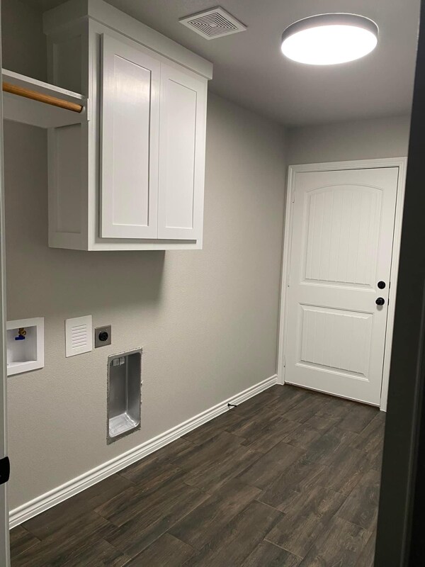 Building Photo - 220 St Charles Dr