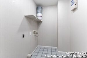 Foto del edificio - 927 W Formosa Blvd
