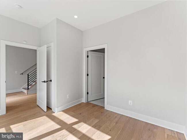 Foto del edificio - 2015 Tysons Ridgeline Rd