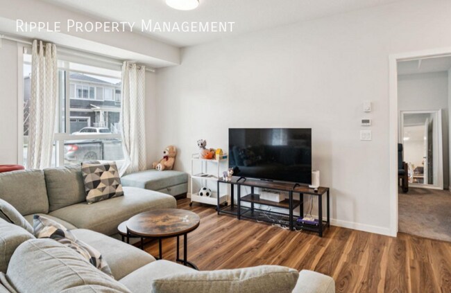 Photo du bâtiment - SPACIOUS 3-BEDROOM CONDO IN CARRINGTON | UNDERGROUND PARKING