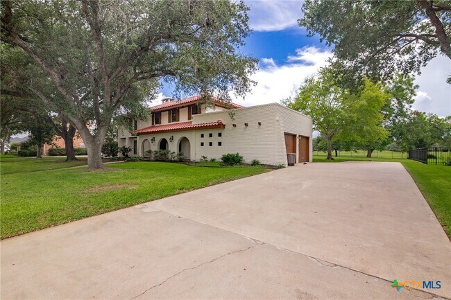 Foto del edificio - 213 Tracy Ln