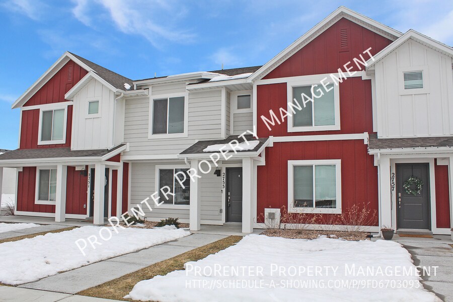 Like New 3 Bed, 2 Bath Layton Townhome Townhome Rentals in Layton UT
