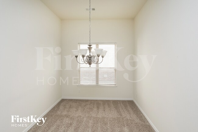 Foto del edificio - 1014 Longhill Way